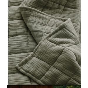 Quince Organic Airy Gauze Box Quilt Green King/Cal King Olive NWOT